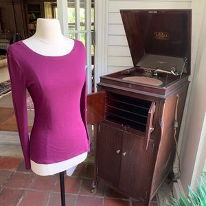 Old Navy Violet Long Sleeve Tee